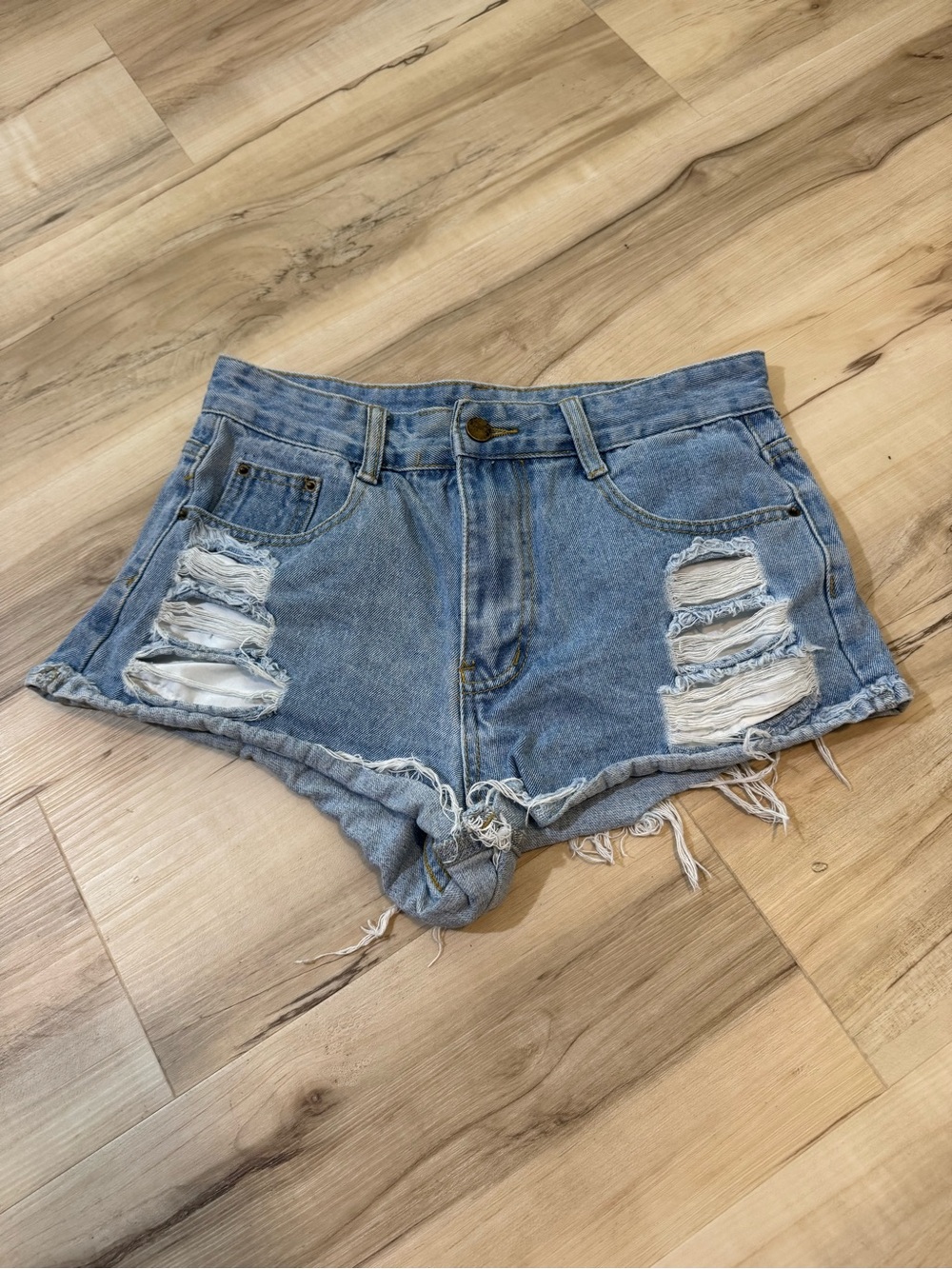 High Rise Distressed Denim Shorts Light Blue Shredded Cut‎ Off Womens Size 4